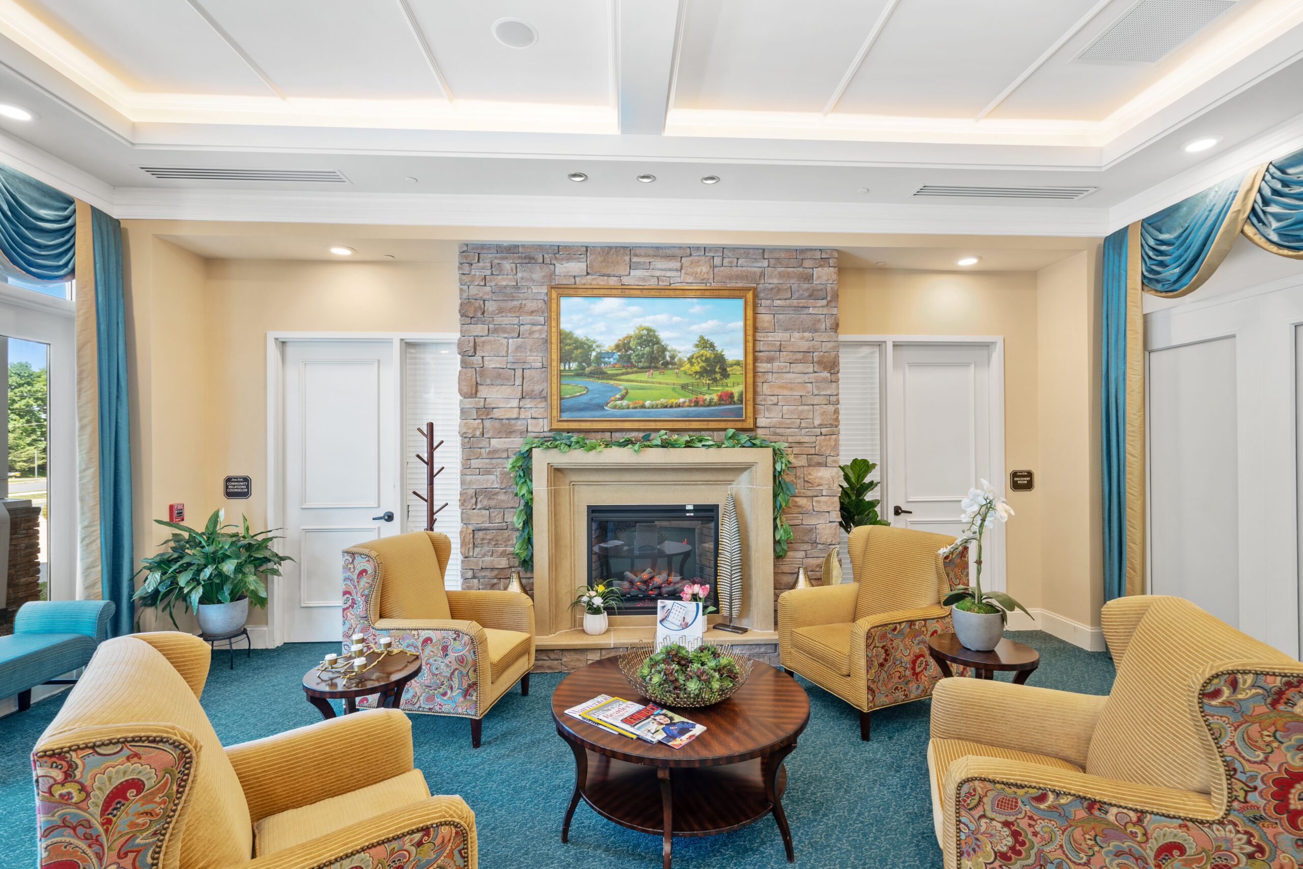 Lobby with sitting area and fireplace
